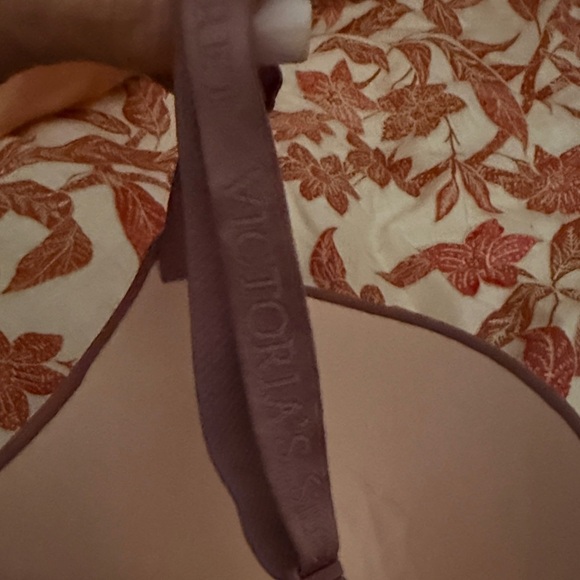 Elegant Mauve Bra - Picture 3 of 4